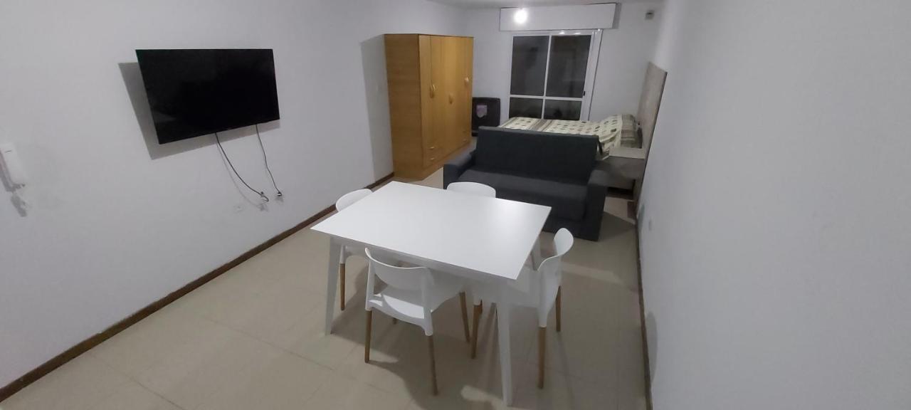 Apartment 9 De Julio Y Santa Cruz